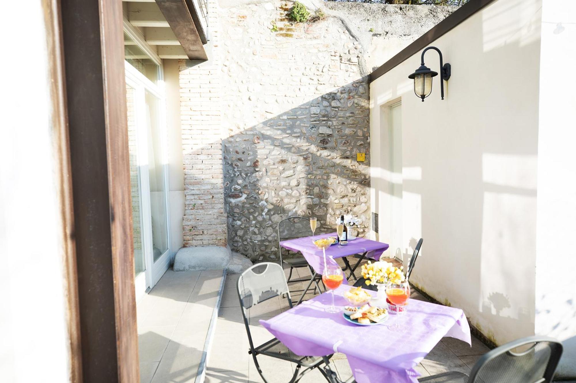 Relais La Rocca Solferino Bed and Breakfast Buitenkant foto