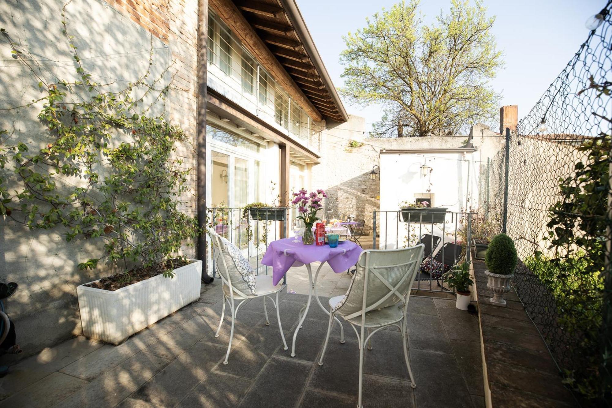Relais La Rocca Solferino Bed and Breakfast Buitenkant foto