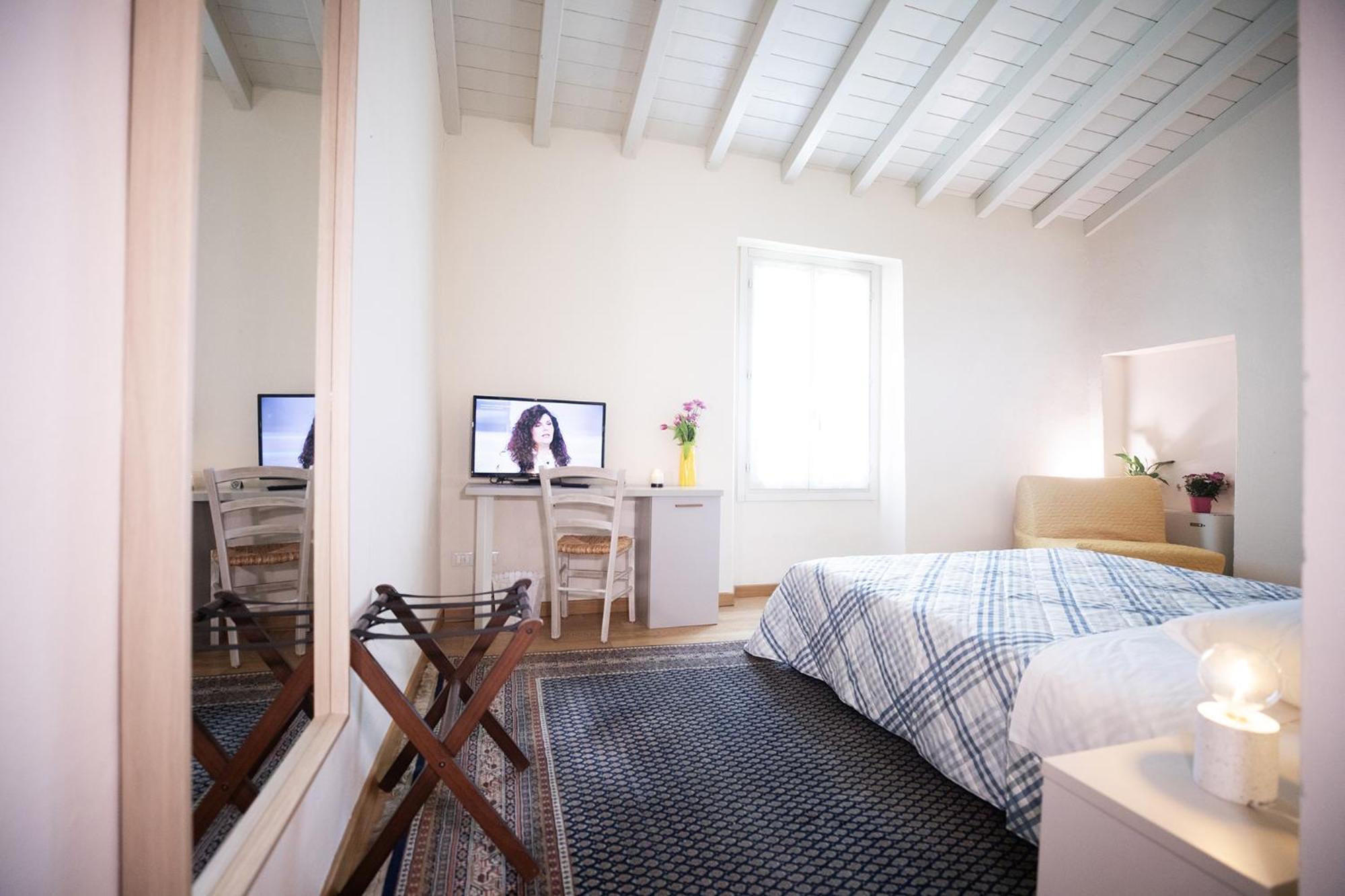 Relais La Rocca Solferino Bed and Breakfast Buitenkant foto