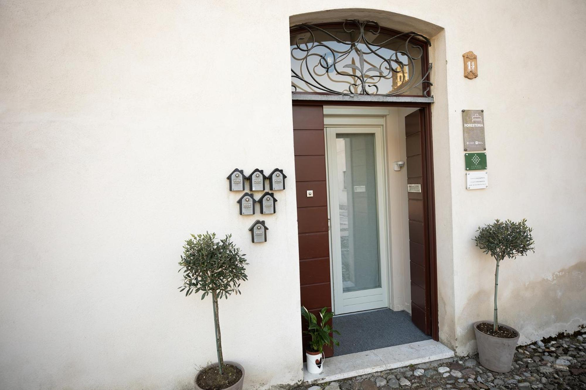 Relais La Rocca Solferino Bed and Breakfast Buitenkant foto